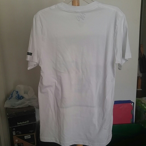 Young Vibe Tee - Picture 4 of 4